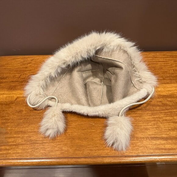 Women's Fluffy Faux Fur Tan Hat with Ears and Pom Pom Ties Very Soft - Picture 7 of 8